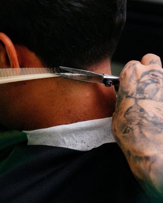 Corte com estilo e atenção aos detalhes....#barbershop #barbearia #barbearias (3)